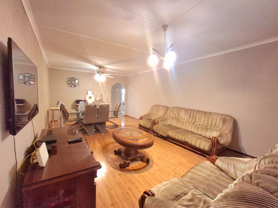 3 Bedroom Property for Sale in Cambridge West Eastern Cape